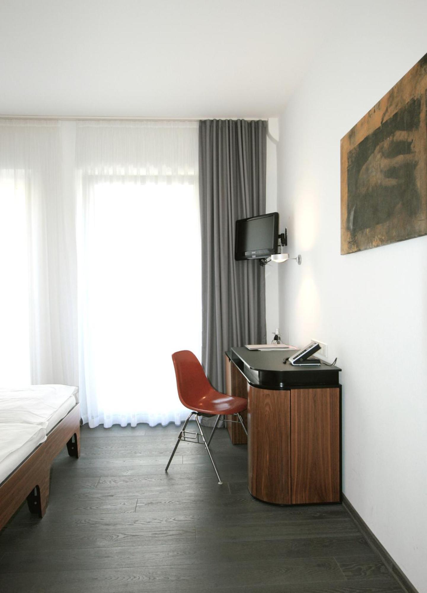 Chelsea Hotel Cologne Room photo