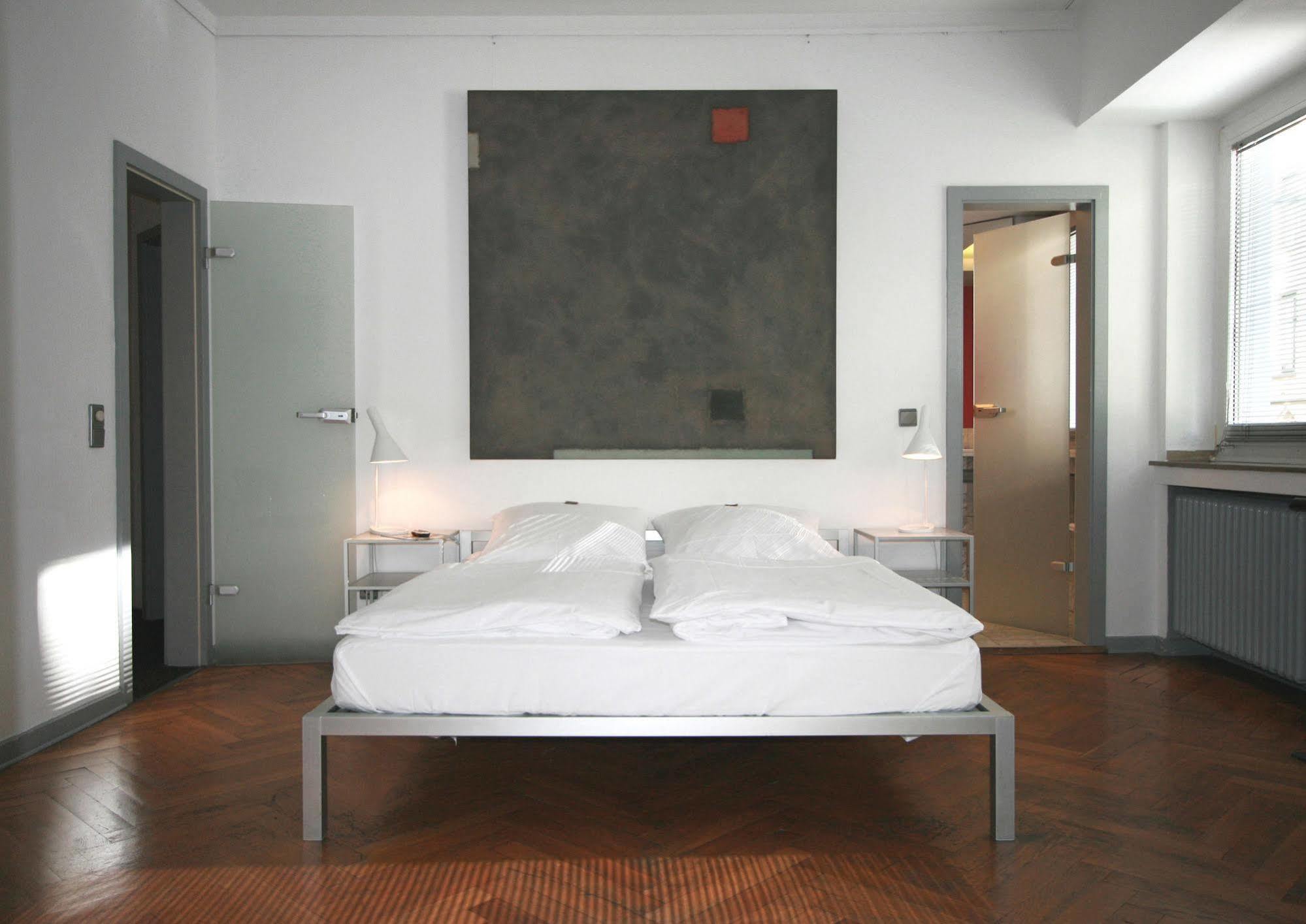 Chelsea Hotel Cologne Exterior photo
