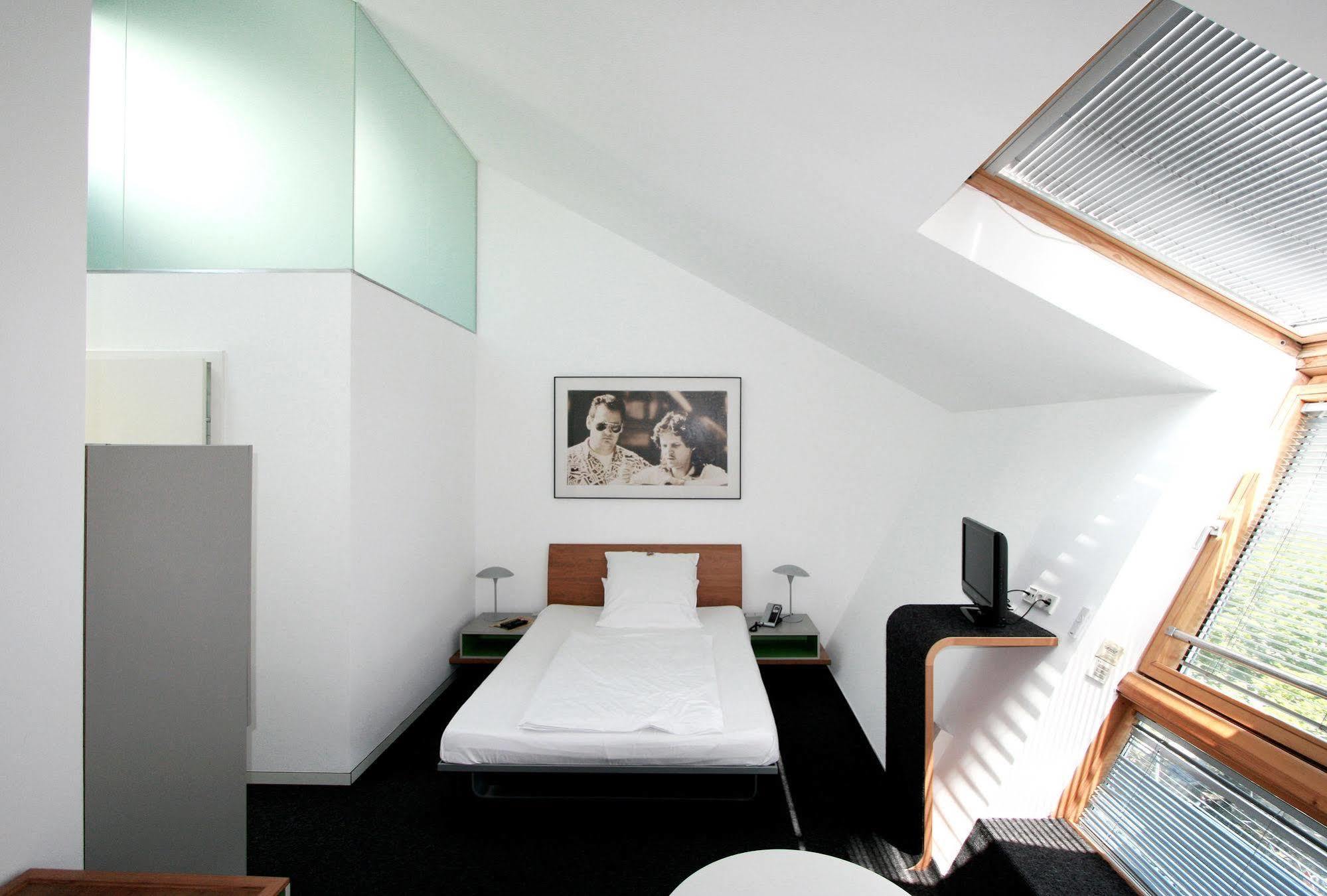 Chelsea Hotel Cologne Exterior photo